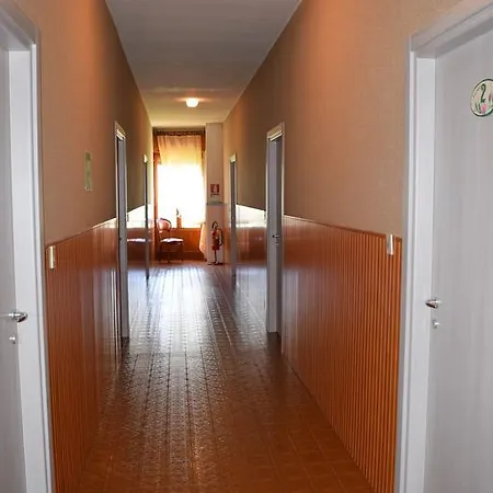 De Jean Hotel